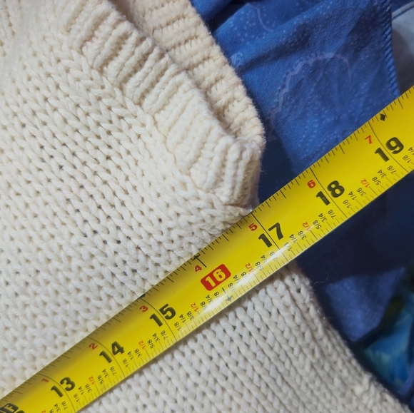 Vintage Unbranded Cream Knit Sweater Vest Sz S with Blue / Purple Accents - Picture 5 of 5